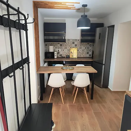 דירה Mia House *