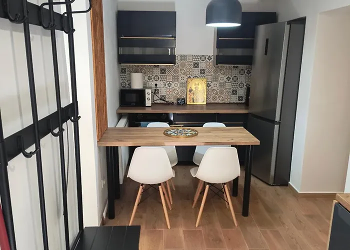 Апартаменти Mia House *