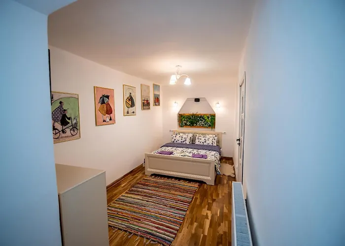 Mia House Апартаменти *